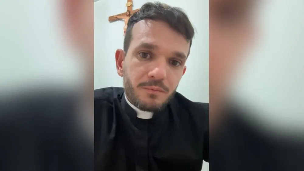  Padre Patrick Fernandes acumula 6 milhões de seguidores em suas redes sociais • Reprodução/redes sociais 
